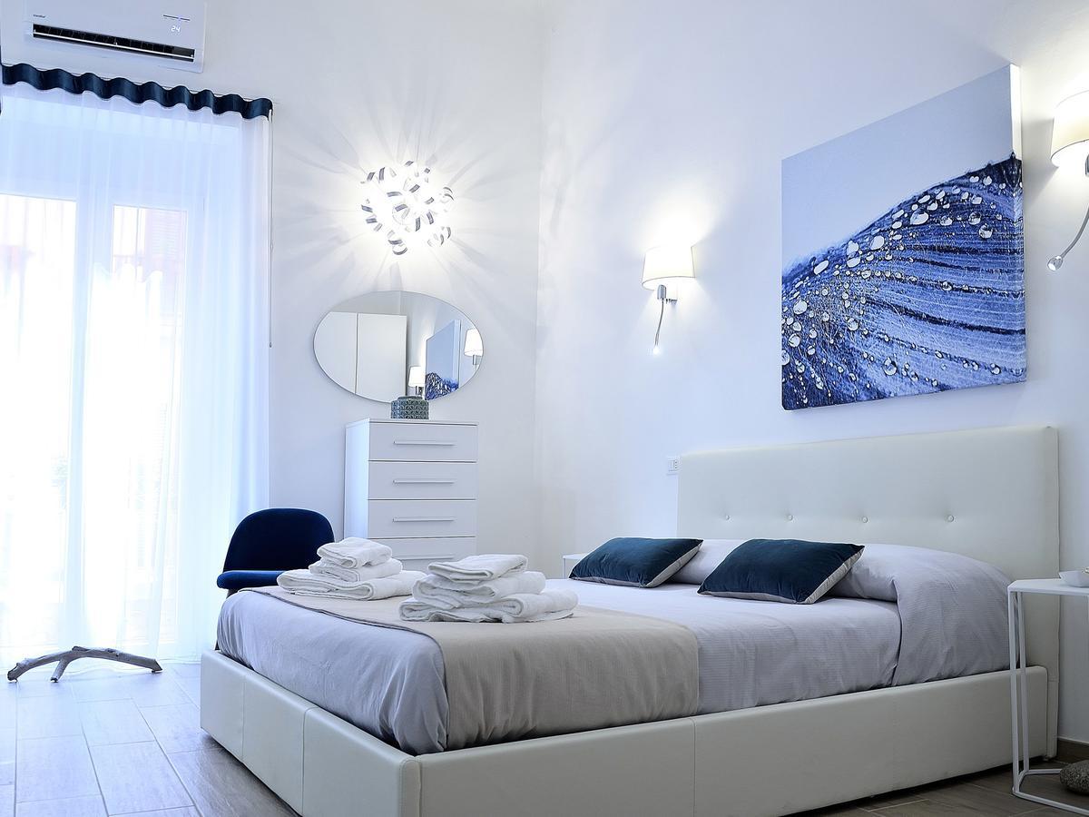 Duca70 "Suite Home" Taranto Kültér fotó